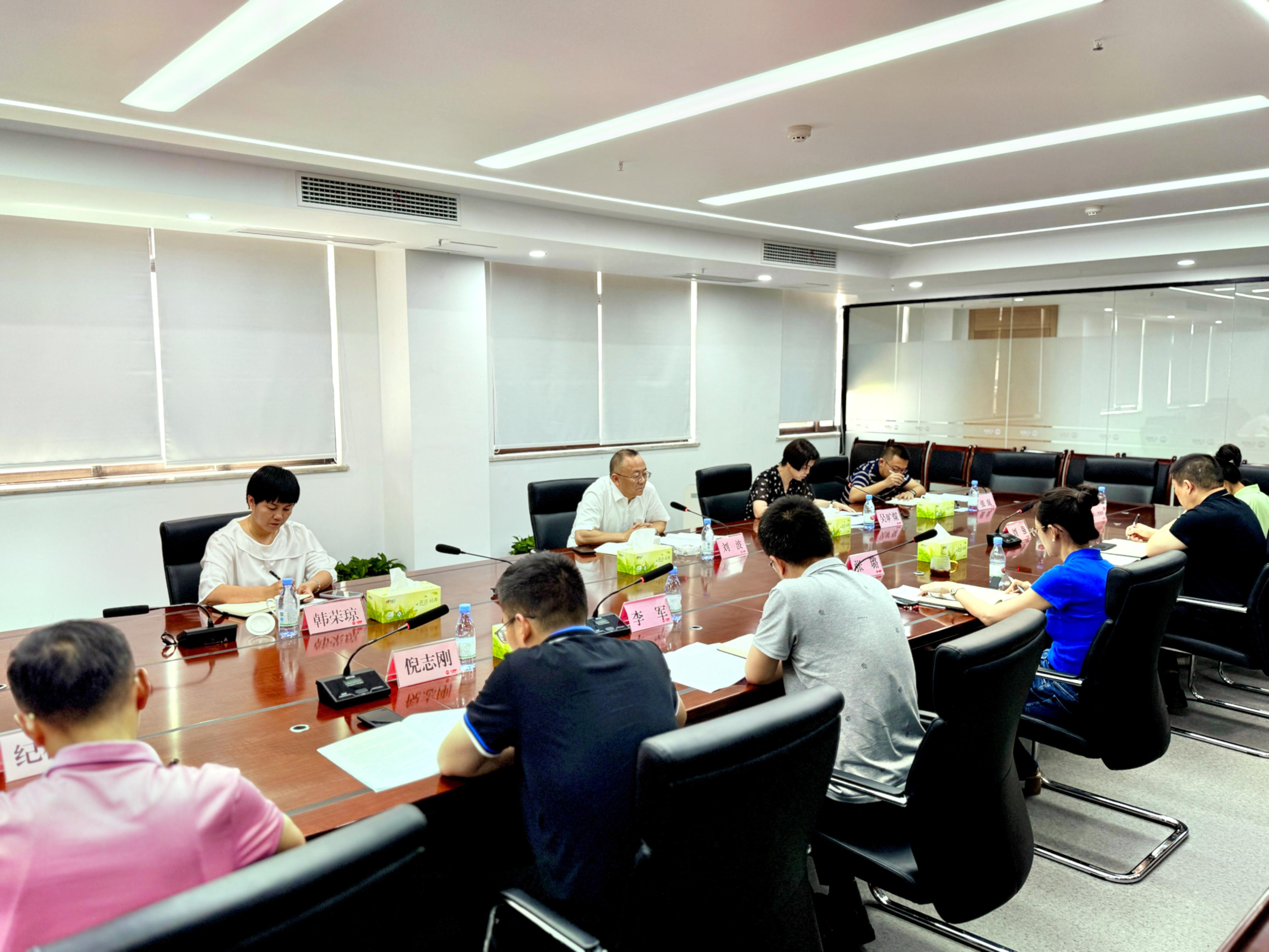 市農投集團黨委書記、董事長劉波調研督導凱欣糧油、中墾牧乳業(yè)全面從嚴治黨工作
